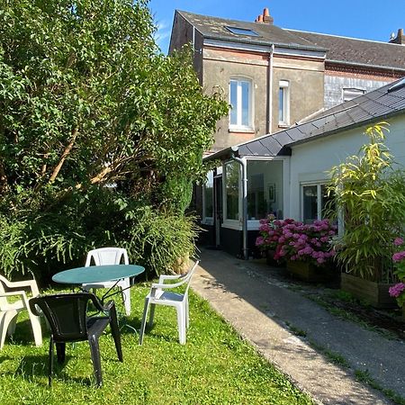 La Chambre Claire Bed & Breakfast Ponts-et-Marais Exterior photo