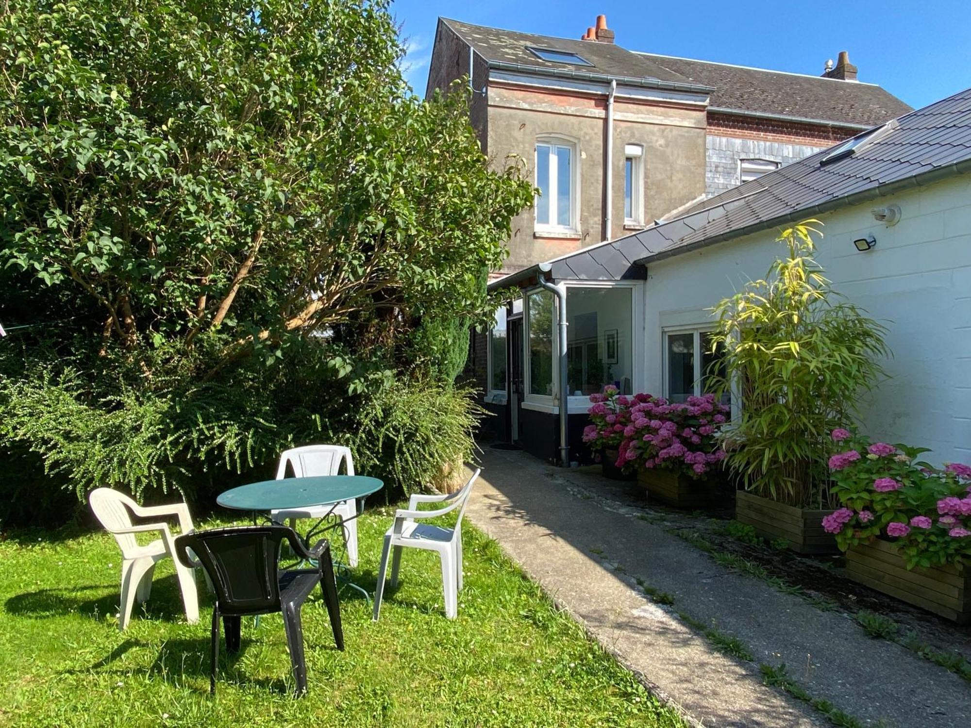 La Chambre Claire Bed & Breakfast Ponts-et-Marais Exterior photo